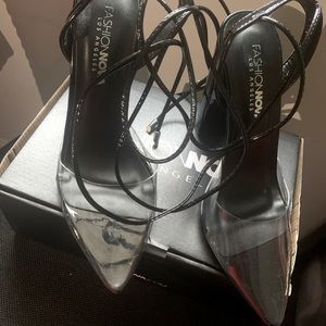 Black brand new fashion nova heels